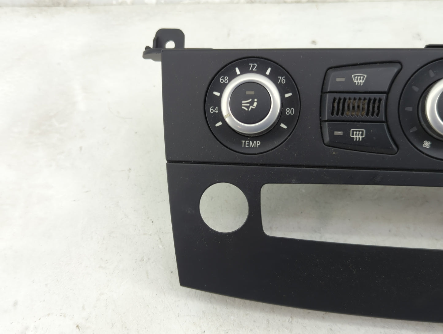 2008-2010 Bmw 528 Climate Control Module Temperature AC/Heater Replacement P/N:6976361 64119177715-02 Fits Fits 2008 2009 20