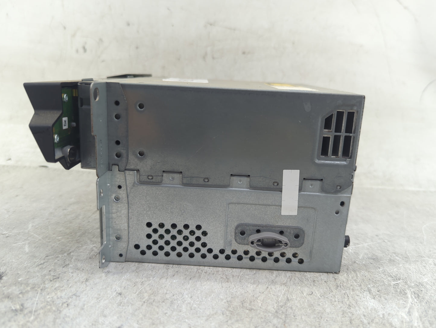 2010 Bmw 528 Radio AM FM Cd Player Receiver Replacement P/N:9214927 Fits OEM Used Auto Parts - Oemusedautoparts1.com
