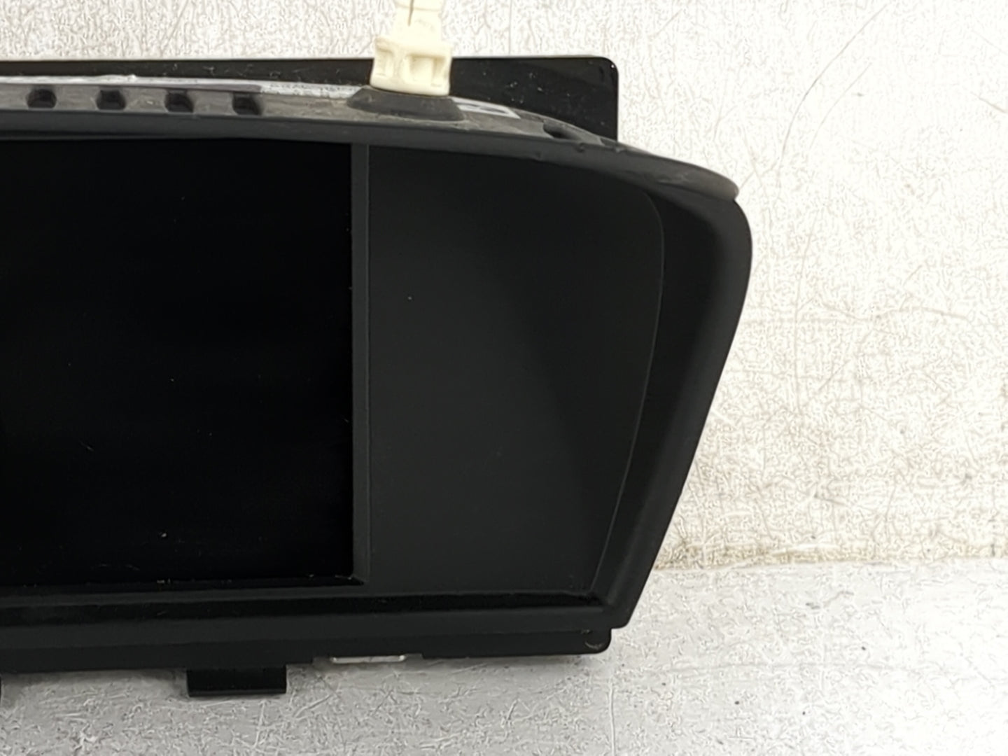 Bmw 528 Information Display Screen 1468759 - Oemusedautoparts1.com