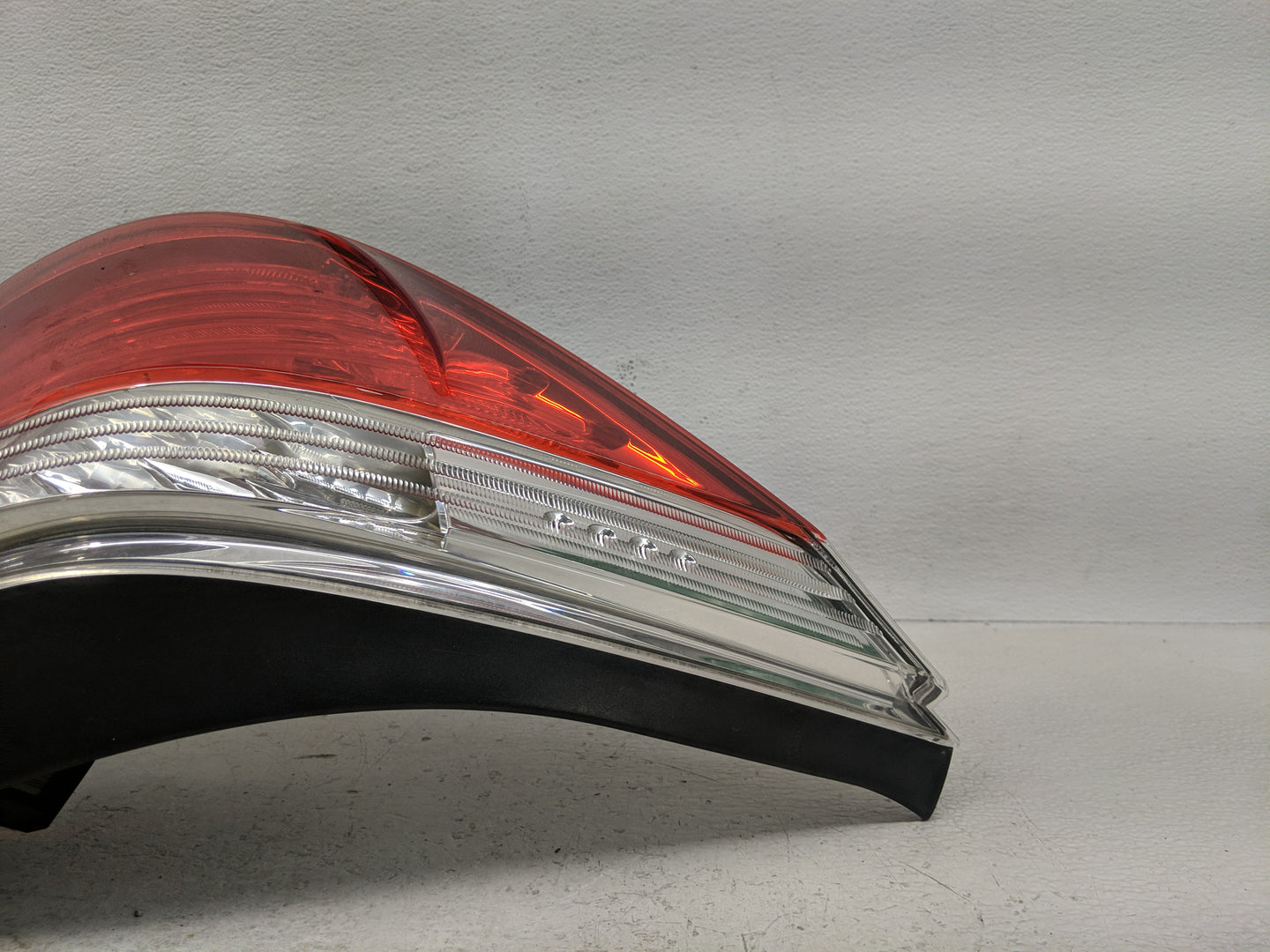 2008-2010 Bmw 528i Tail Light Assembly Driver Left OEM P/N:195 285-01 Fits Fits 2008 2009 2010 OEM Used Auto Parts - Oemused