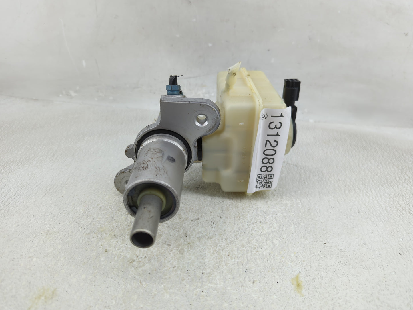 2008-2010 Bmw 528i Brake Master Cylinder - Oemusedautoparts1.com