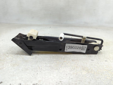 2010 Bmw 528i Spare Scissor Car Jack - Oemusedautoparts1.com
