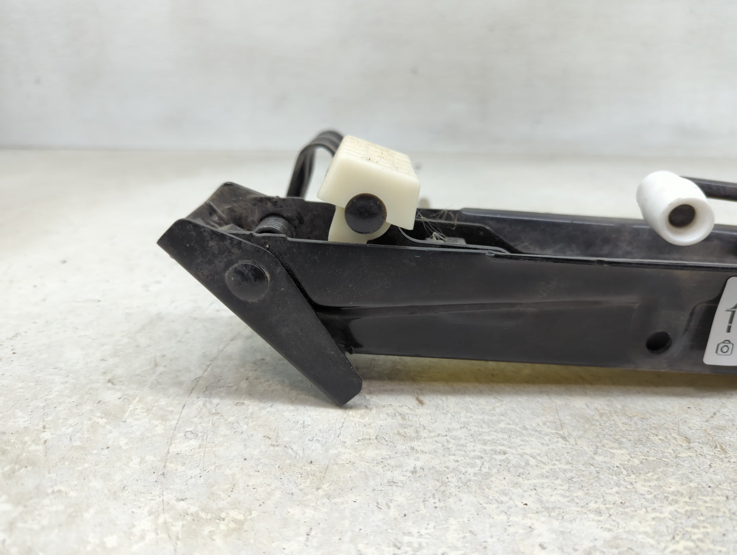 2010 Bmw 528i Spare Scissor Car Jack - Oemusedautoparts1.com