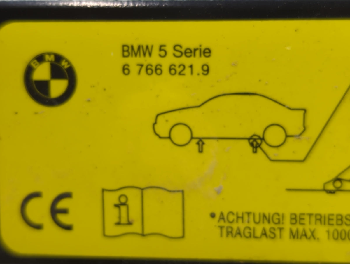 2010 Bmw 528i Spare Scissor Car Jack - Oemusedautoparts1.com
