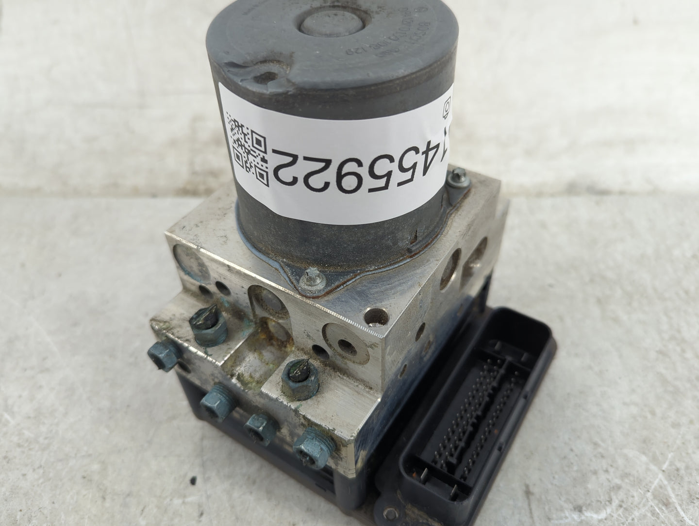 2008-2010 Bmw 528i ABS Pump Control Module Replacement P/N:6783360-06 Fits Fits 2008 2009 2010 OEM Used Auto Parts - Oemused