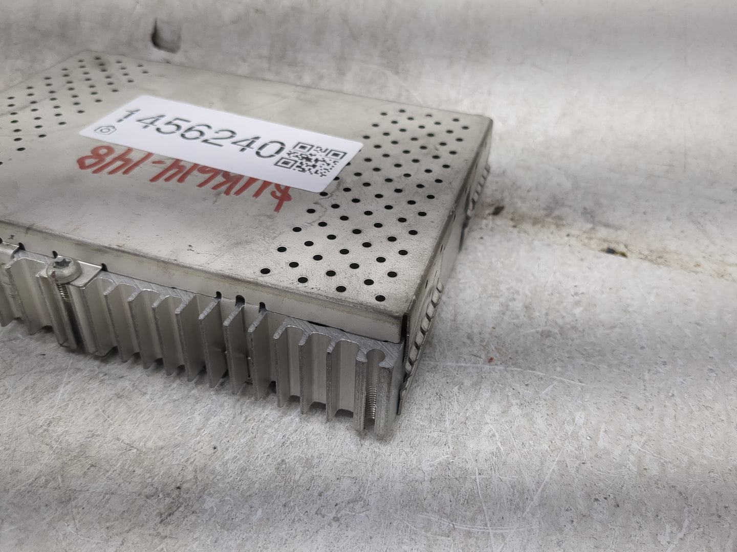 2008-2010 Bmw 528i Tuner Satellite Receiver - Oemusedautoparts1.com