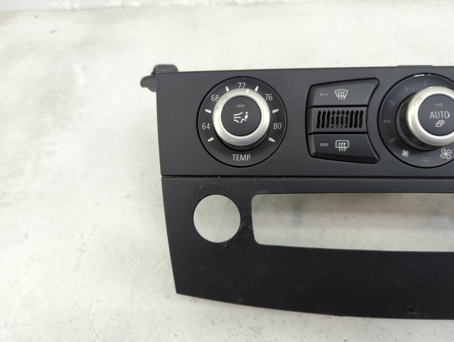 2010 Bmw 528i Climate Control Module Temperature AC/Heater Replacement Fits OEM Used Auto Parts - Oemusedautoparts1.com
