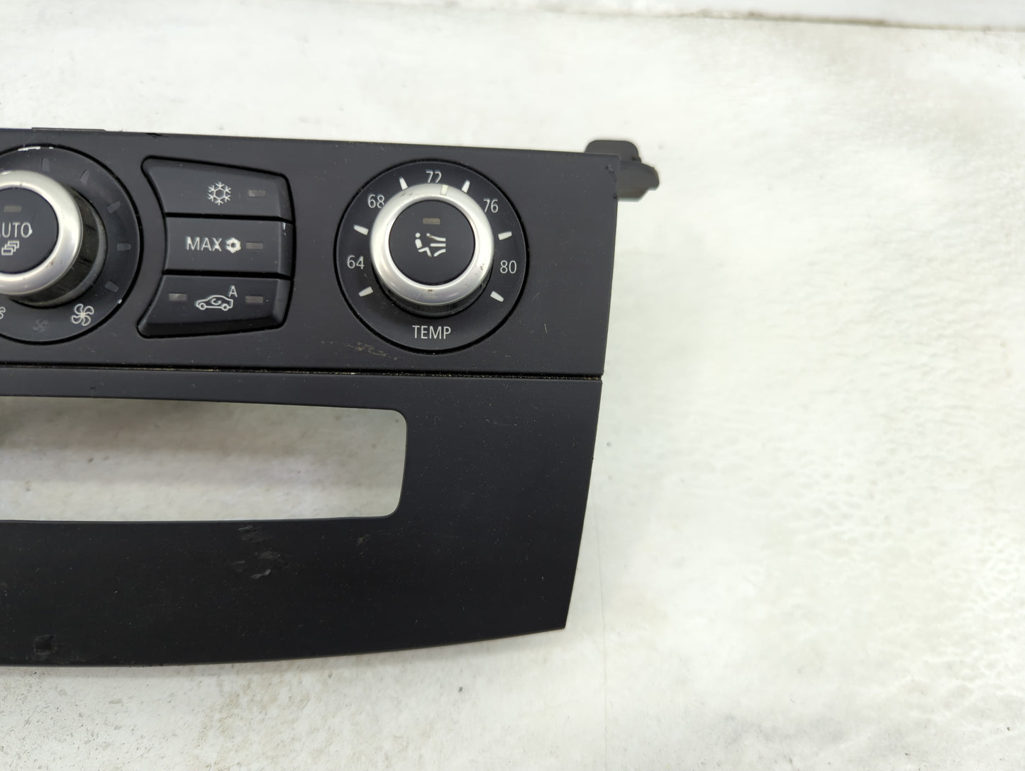 2010 Bmw 528i Climate Control Module Temperature AC/Heater Replacement Fits OEM Used Auto Parts - Oemusedautoparts1.com