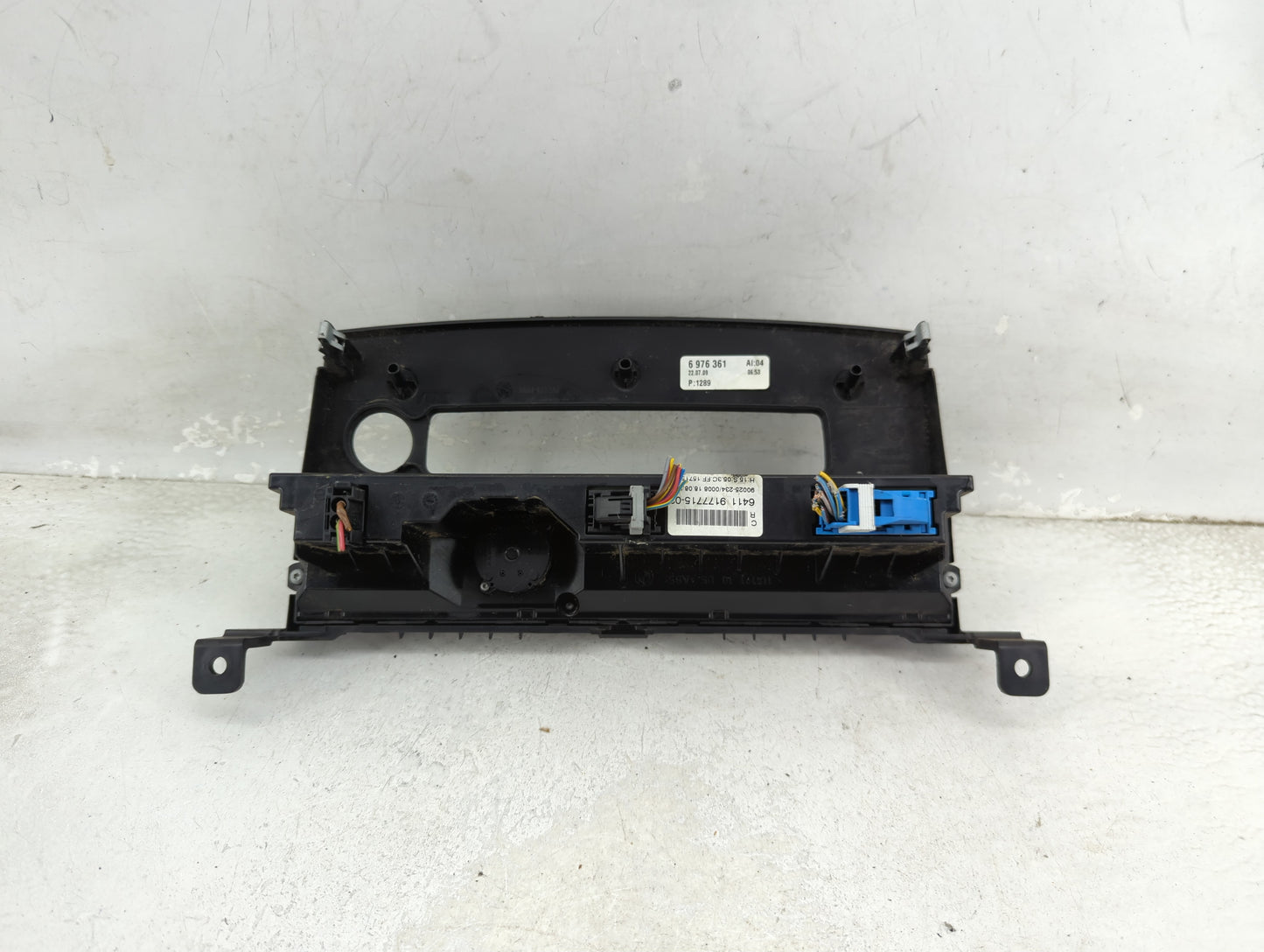 2010 Bmw 528i Climate Control Module Temperature AC/Heater Replacement Fits OEM Used Auto Parts - Oemusedautoparts1.com