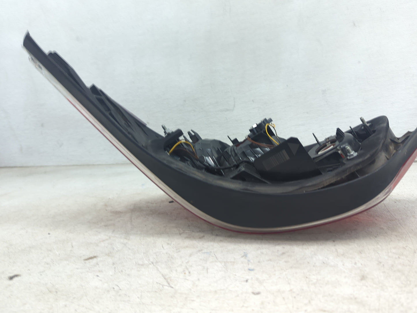 2008-2010 Bmw 528i Tail Light Assembly Driver Left OEM P/N:63217180515 2VP009425-037 Fits Fits 2008 2009 2010 OEM Used Auto 