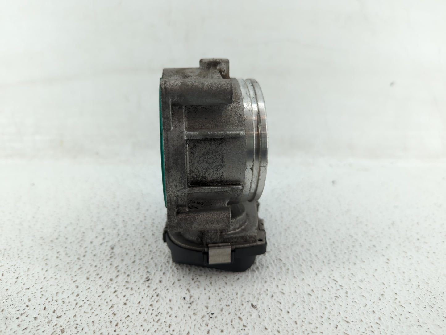 2008-2011 Bmw 528i Throttle Body P/N:1354 7556118-04 1354 7556118-03 Fits Fits 2007 2008 2009 2010 2011 2012 2013 OEM Used A