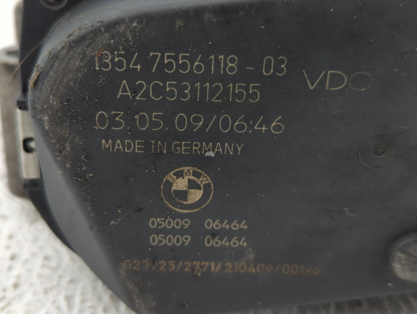 2008-2011 Bmw 528i Throttle Body P/N:1354 7556118-04 1354 7556118-03 Fits Fits 2007 2008 2009 2010 2011 2012 2013 OEM Used A