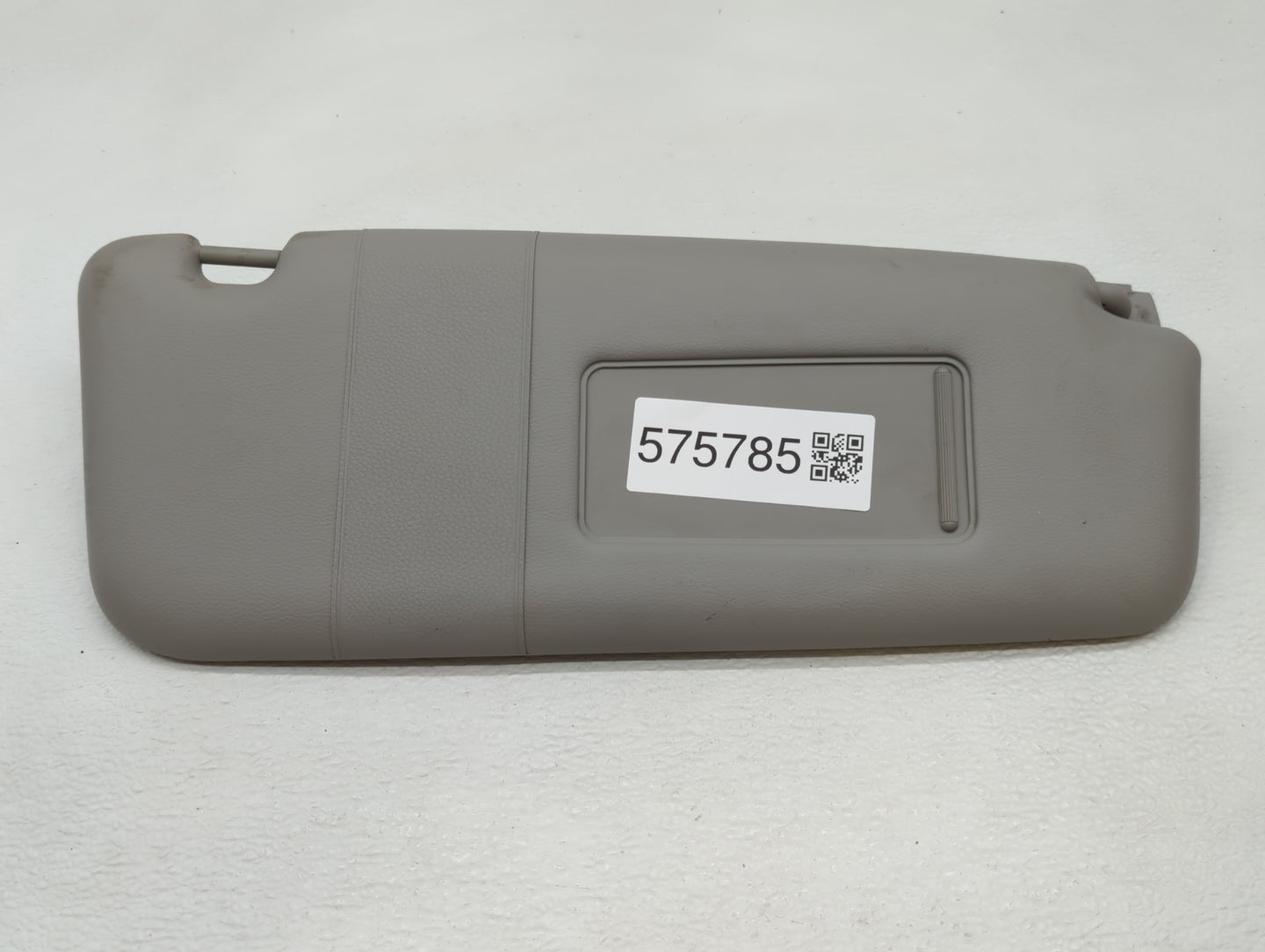 2008-2010 Bmw 528i Sun Visor Shade Replacement Passenger Right Mirror Fits Fits 2004 2005 2006 2007 2008 2009 2010 OEM Used 