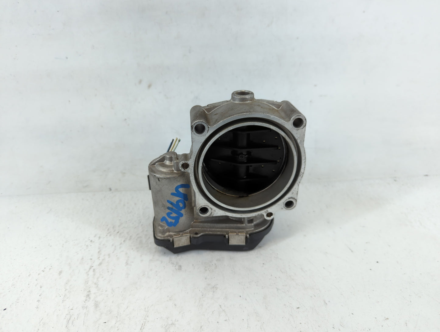 2008-2011 Bmw 528i Throttle Body P/N:1354 7556118 -03 A2C53112155 Fits Fits 2007 2008 2009 2010 2011 2012 2013 OEM Used Auto