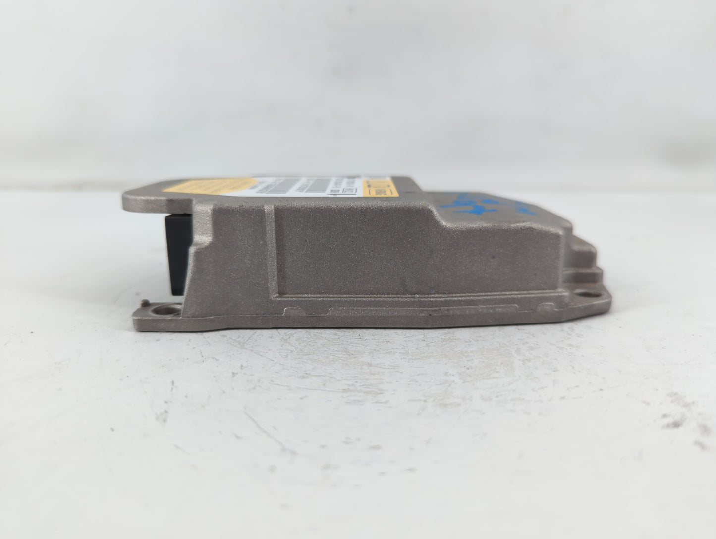 2008-2010 Bmw 528i Body Control Module Bcm Inner Cabin Fuse Box - Oemusedautoparts1.com
