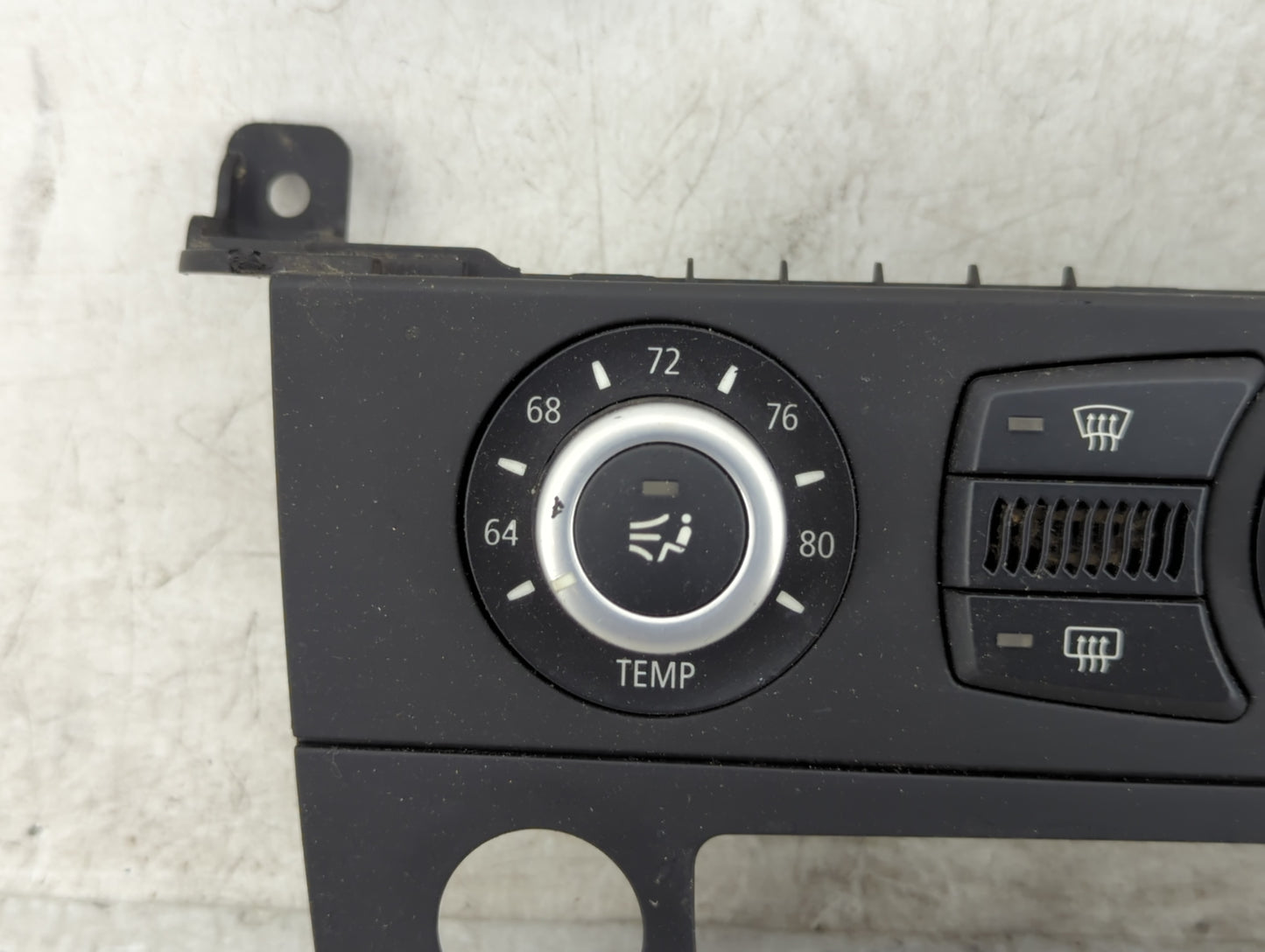 2008-2010 Bmw 535i Climate Control Module Temperature AC/Heater Replacement P/N:9177715-02 Fits Fits 2008 2009 2010 OEM Used