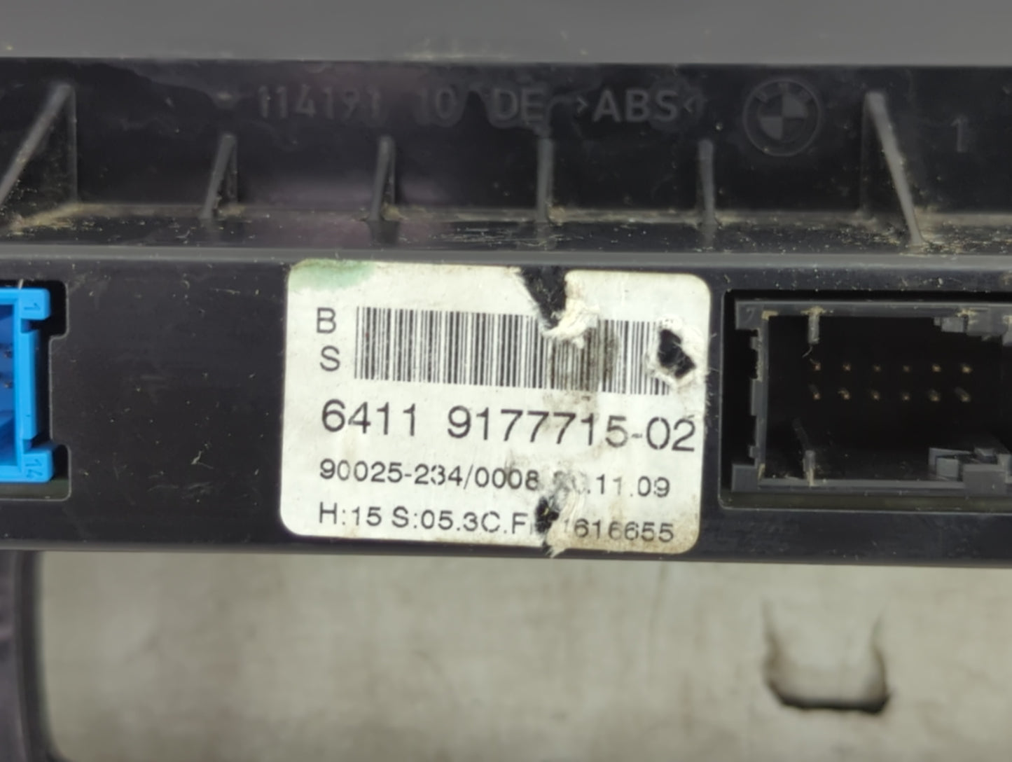 2008-2010 Bmw 535i Climate Control Module Temperature AC/Heater Replacement P/N:9177715-02 Fits Fits 2008 2009 2010 OEM Used