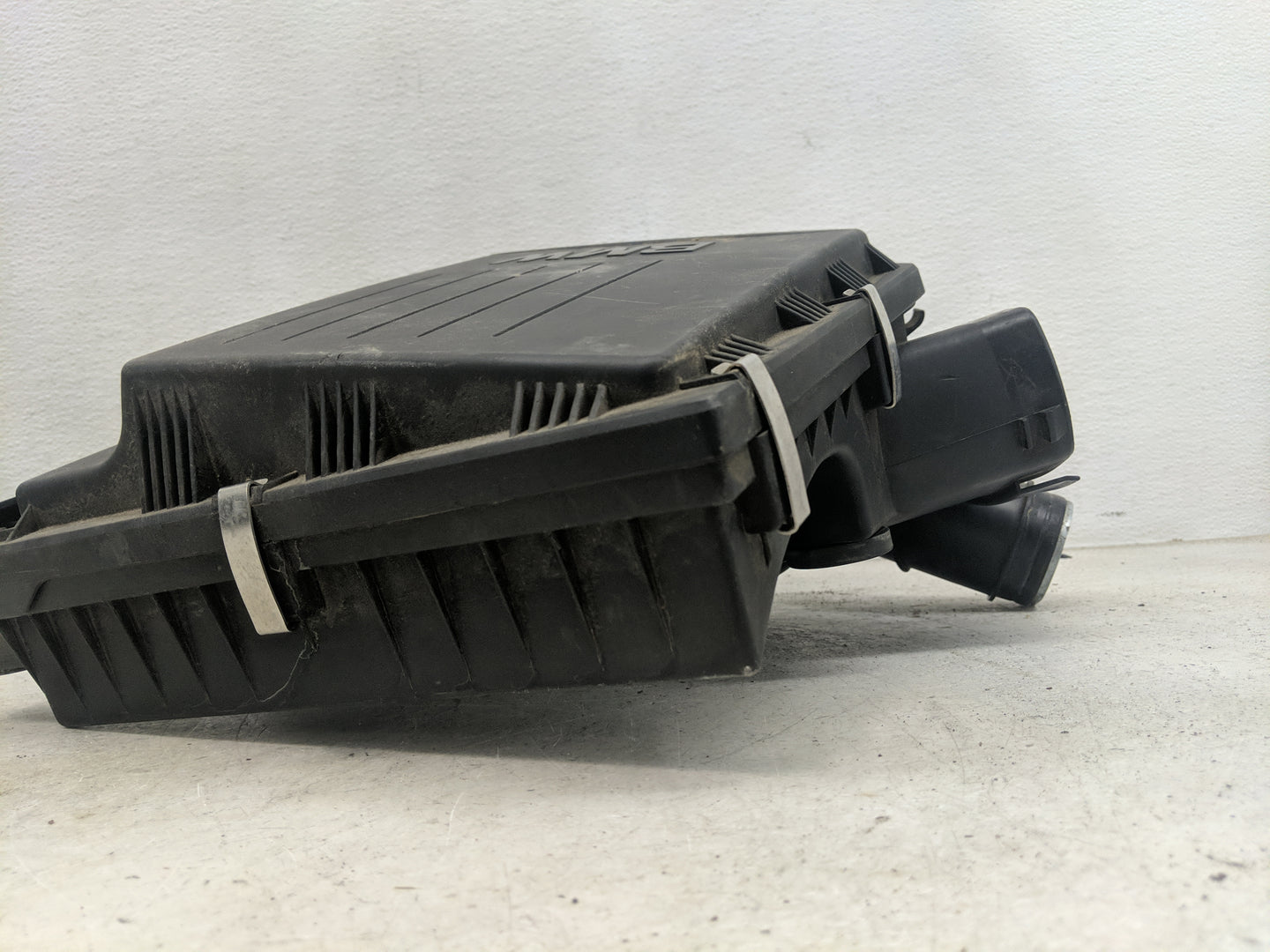 2008-2010 Bmw 535i Air Cleaner Intake-duct Hose Tube 1464695 - Oemusedautoparts1.com