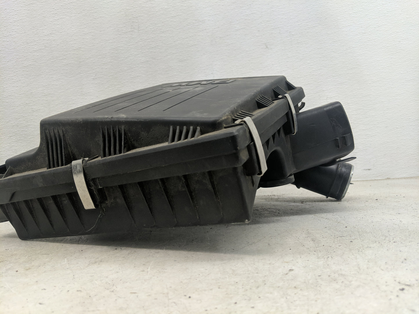 2008-2010 Bmw 535i Air Cleaner Intake-duct Hose Tube 1464695 - Oemusedautoparts1.com