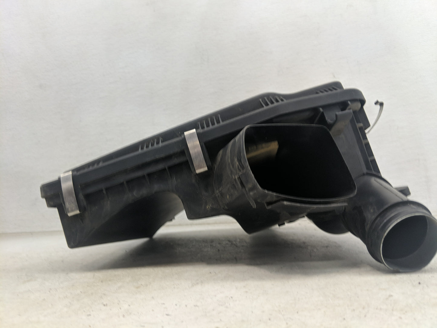 2008-2010 Bmw 535i Air Cleaner Intake-duct Hose Tube 1464741 - Oemusedautoparts1.com