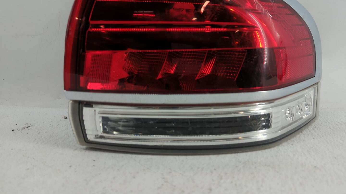 2008-2010 Bmw 535i Tail Light Assembly Driver Left OEM P/N:F00HTF403000 BA1313B504AG Fits Fits 2008 2009 2010 OEM Used Auto 