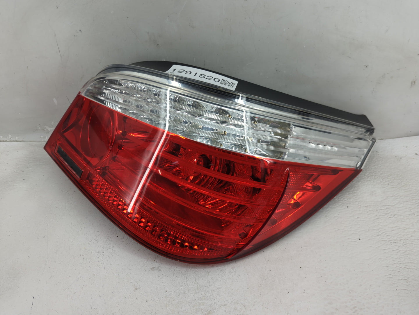 2008-2010 Bmw 550i Tail Light Assembly Passenger Right OEM P/N:7 361 882 195 285-02 Fits Fits 2008 2009 2010 OEM Used Auto P