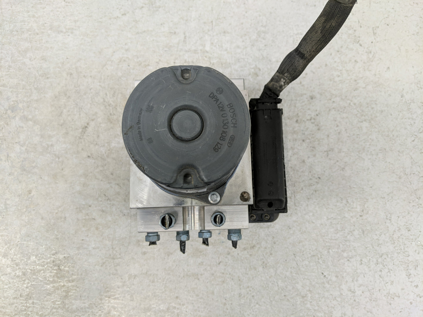 2010-2013 Bmw 550i Gt ABS Pump Control Module Replacement P/N:3451 6785442-03 10213510 Fits Fits 2009 2010 2011 2012 2013 OE