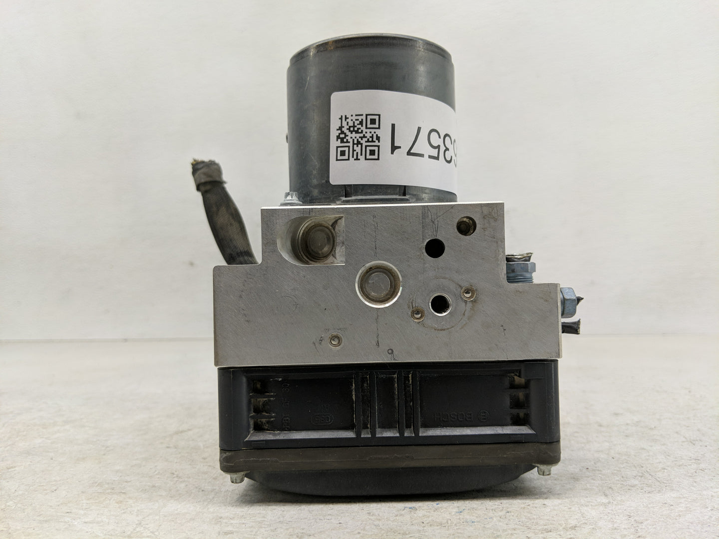 2010-2013 Bmw 550i Gt ABS Pump Control Module Replacement P/N:3451 6785442-03 10213510 Fits Fits 2009 2010 2011 2012 2013 OE