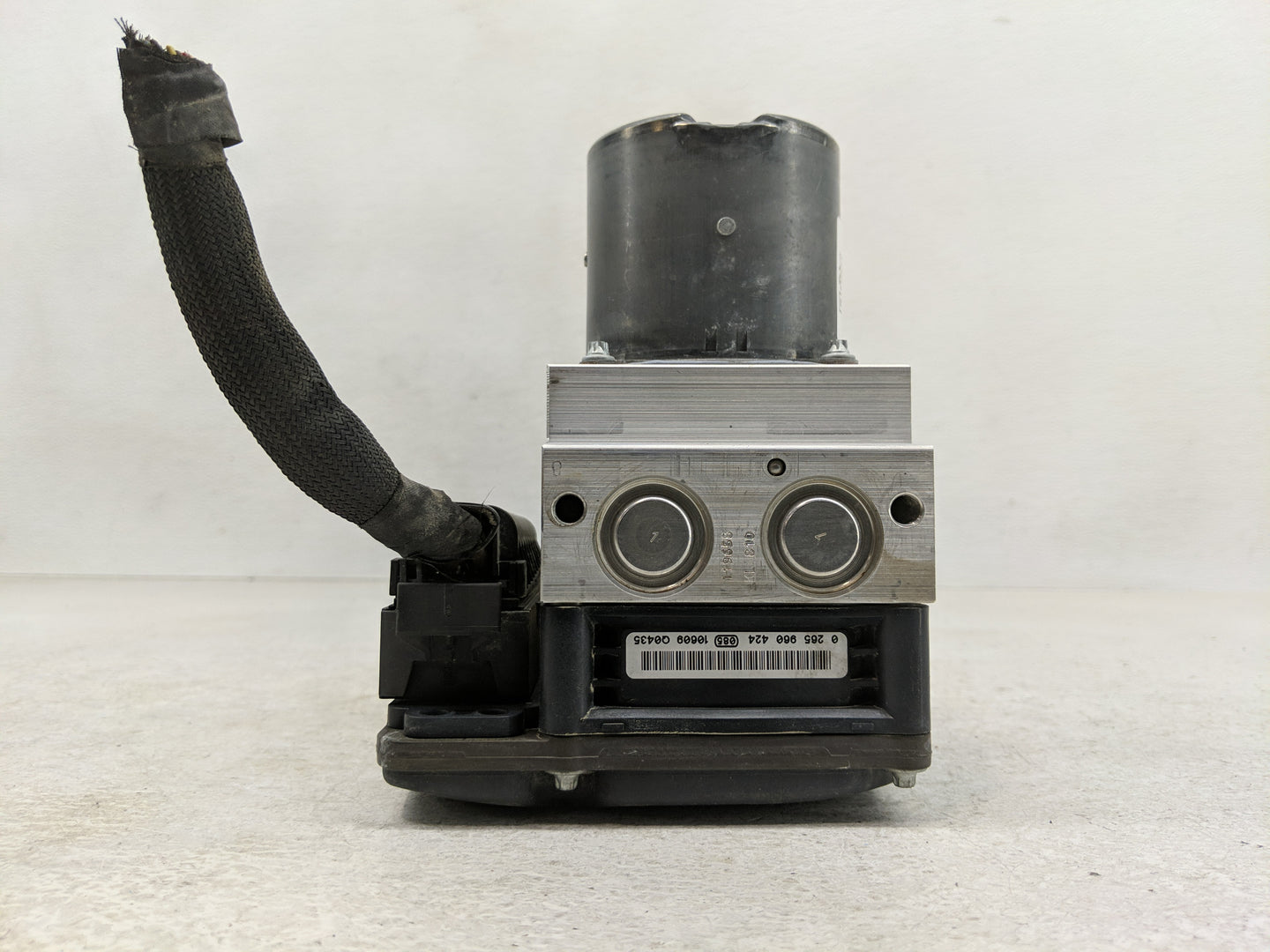 2010-2013 Bmw 550i Gt ABS Pump Control Module Replacement P/N:3451 6785442-03 10213510 Fits Fits 2009 2010 2011 2012 2013 OE