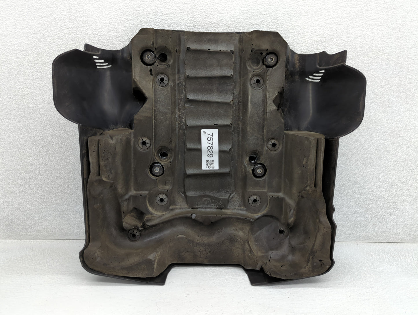 2010 Bmw 650i Engine Cover - Oemusedautoparts1.com