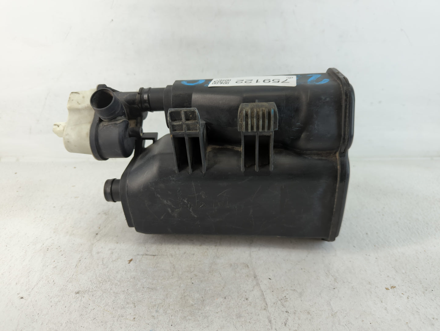 2010 Bmw 650i Fuel Vapor Charcoal Canister - Oemusedautoparts1.com