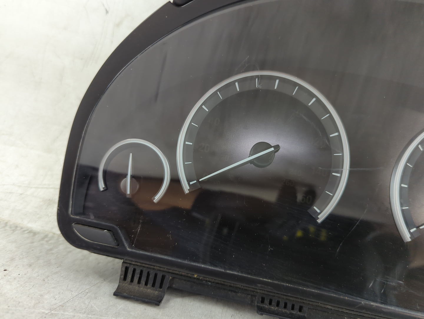 2009-2011 Bmw 750 Instrument Cluster Speedometer Gauges P/N:9220799-01 0263685161, 1036911561 Miles:109K Fits Fits 2009 2010
