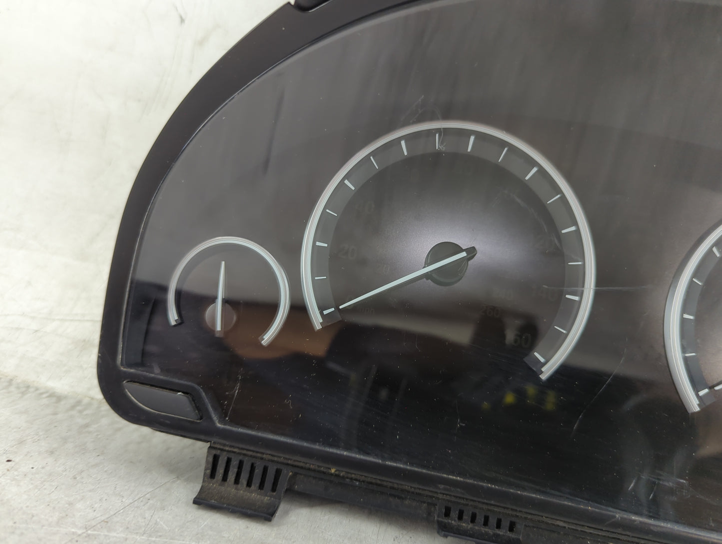 2009-2011 Bmw 750 Instrument Cluster Speedometer Gauges P/N:9220799-01 0263685161, 1036911561 Miles:109K Fits Fits 2009 2010