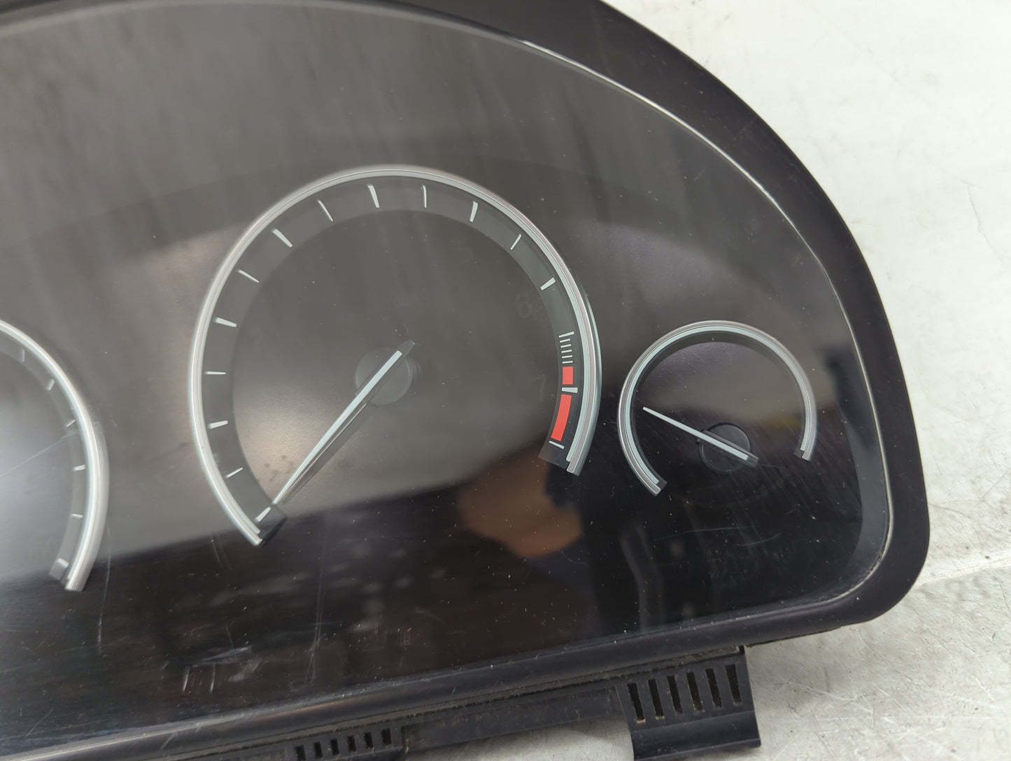 2009-2011 Bmw 750 Instrument Cluster Speedometer Gauges P/N:9220799-01 0263685161, 1036911561 Miles:109K Fits Fits 2009 2010
