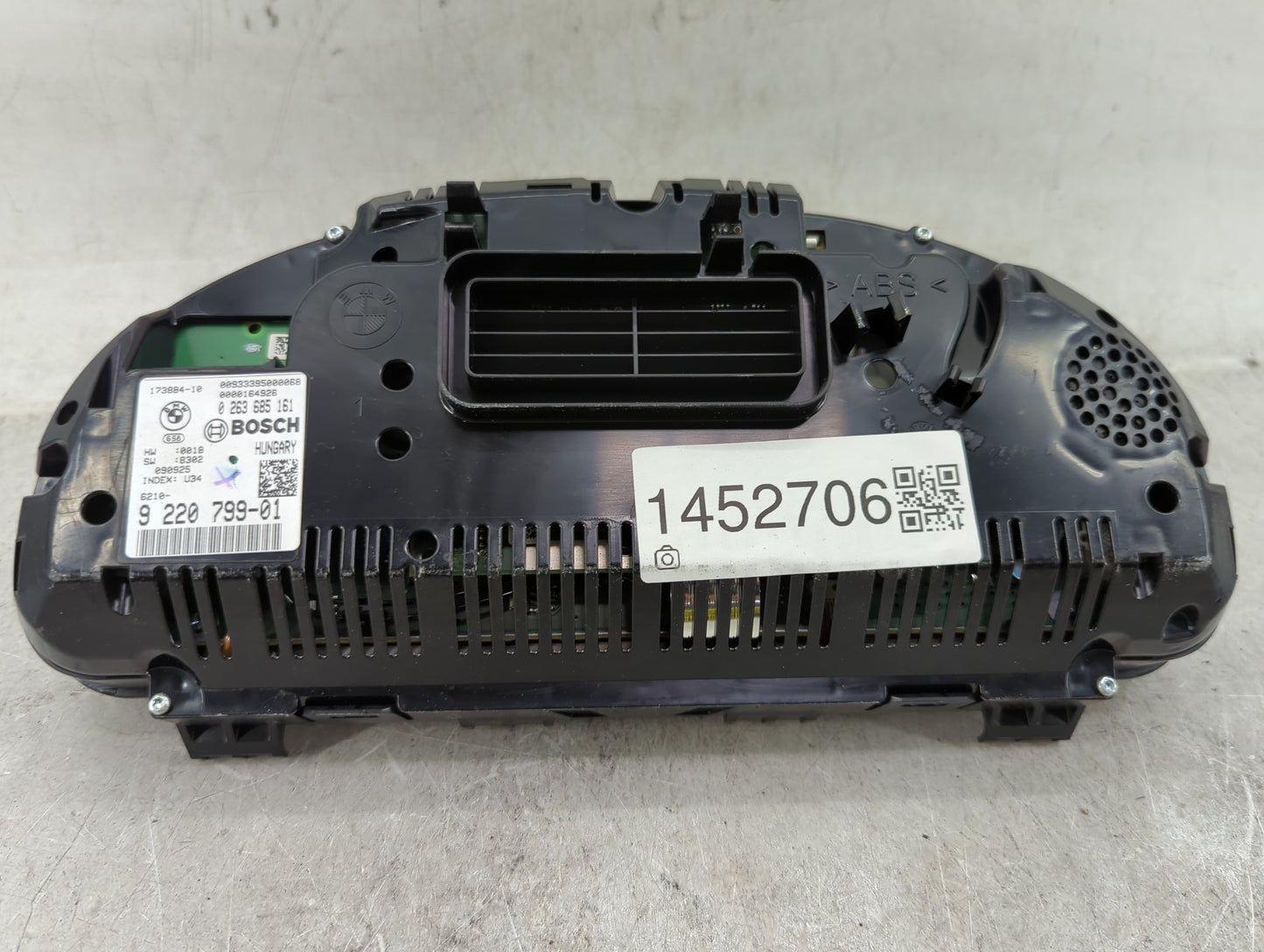 2009-2011 Bmw 750 Instrument Cluster Speedometer Gauges P/N:9220799-01 0263685161, 1036911561 Miles:109K Fits Fits 2009 2010