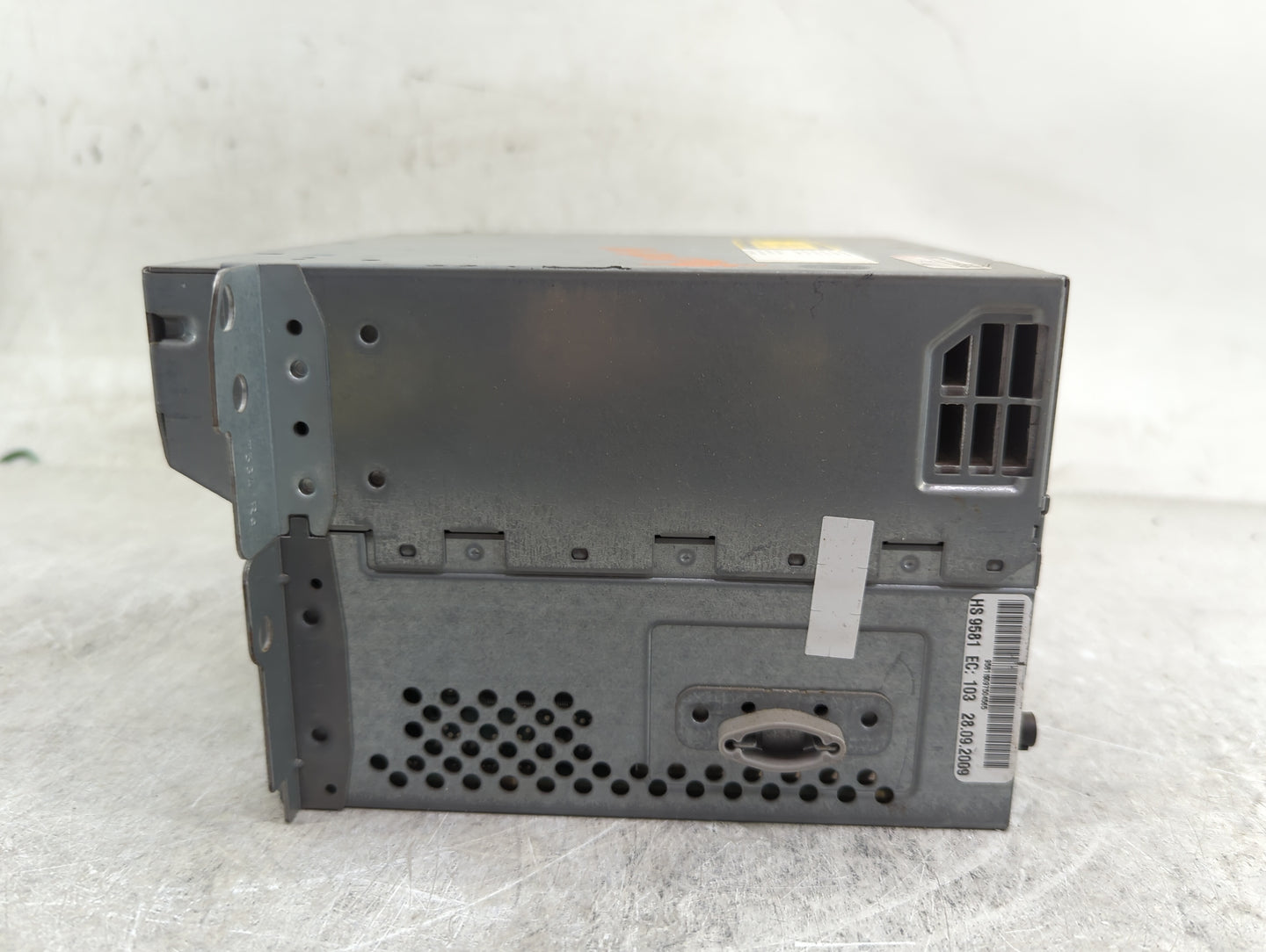 2010-2012 Bmw 750 Radio AM FM Cd Player Receiver Replacement P/N:9223396 HB9581, CI922339601 Fits Fits 2010 2011 2012 OEM Us