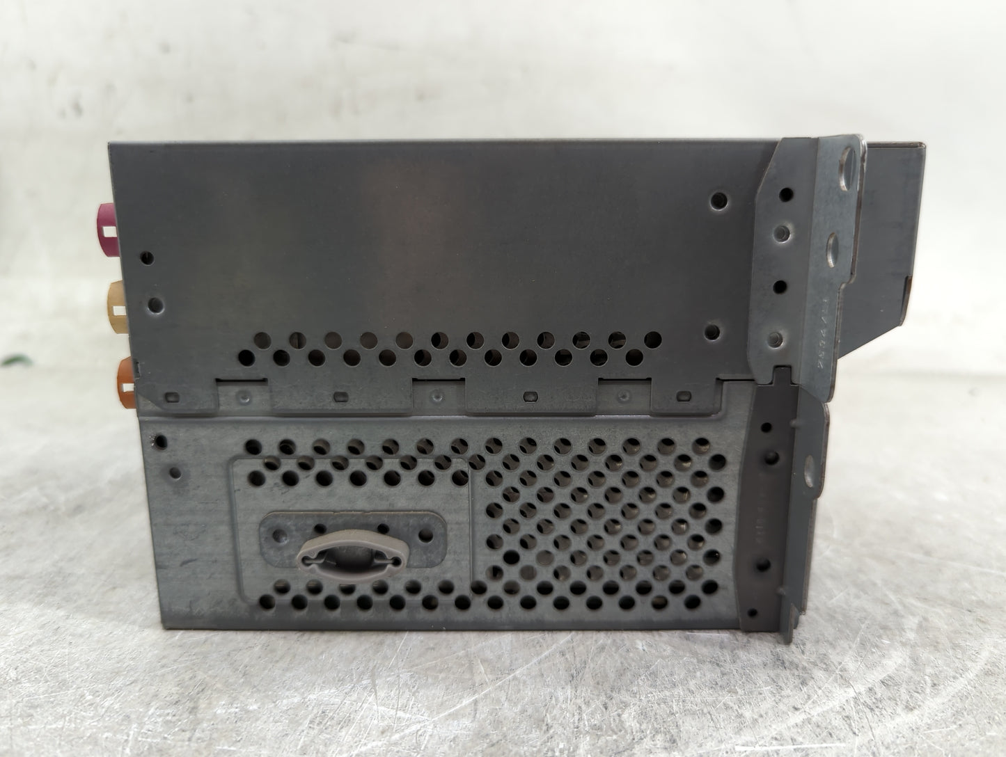 2010-2012 Bmw 750 Radio AM FM Cd Player Receiver Replacement P/N:9223396 HB9581, CI922339601 Fits Fits 2010 2011 2012 OEM Us