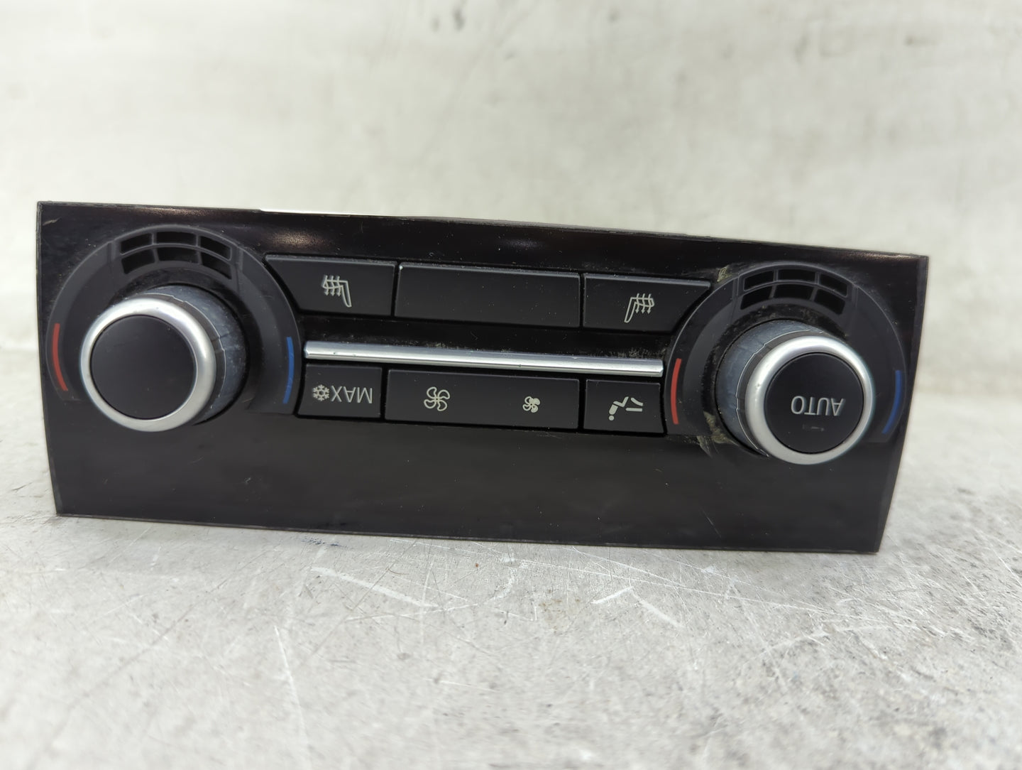 2009-2015 Bmw 750i Climate Control Module Temperature AC/Heater Replacement P/N:9224788-01 Fits OEM Used Auto Parts - Oemuse