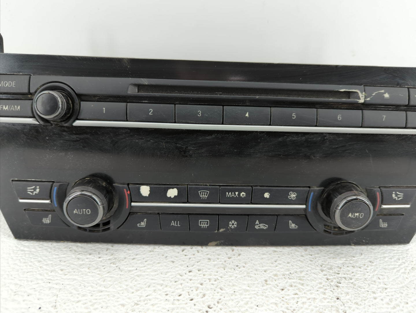 2009-2010 Bmw 750i Radio Control Panel - Oemusedautoparts1.com