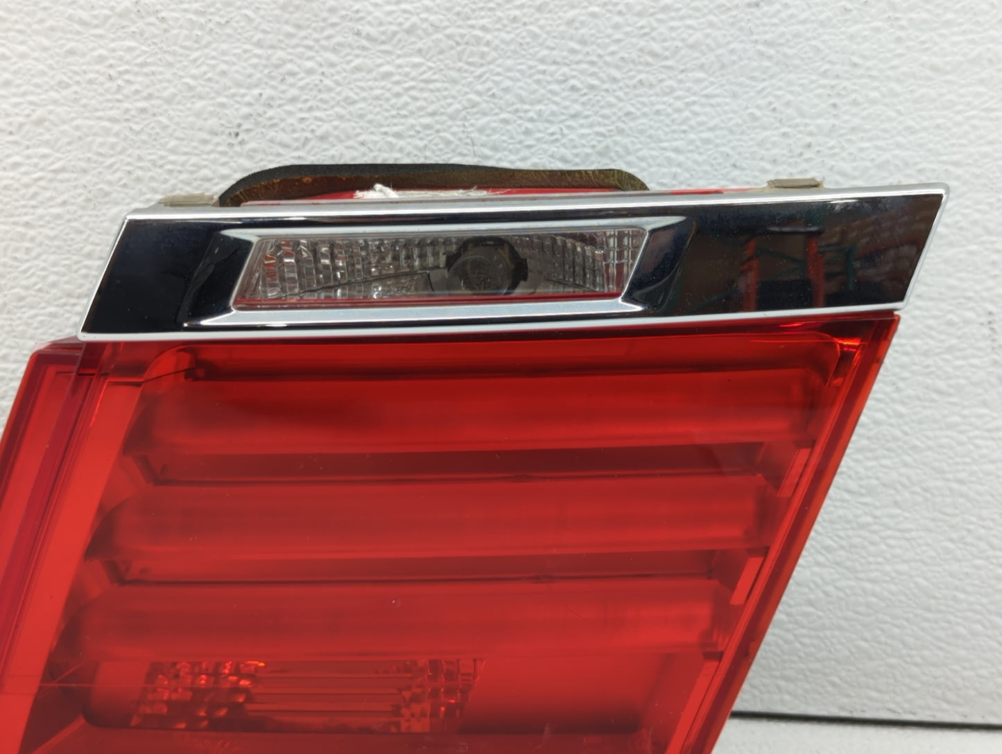 2009-2012 Bmw 750i Tail Light Assembly Passenger Right OEM P/N:7182206 Fits Fits 2009 2010 2011 2012 OEM Used Auto Parts - O