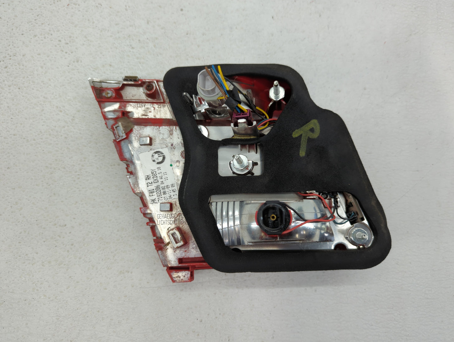 2009-2012 Bmw 750i Tail Light Assembly Passenger Right OEM P/N:7182206 Fits Fits 2009 2010 2011 2012 OEM Used Auto Parts - O