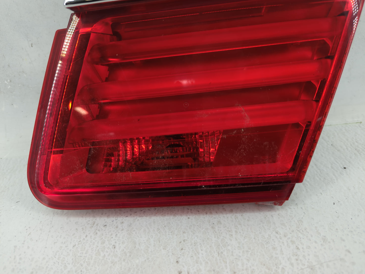 2009-2012 Bmw 750i Tail Light Assembly Passenger Right OEM P/N:7182206 EKD85Y HK F01 T2 RH Fits Fits 2009 2010 2011 2012 OEM