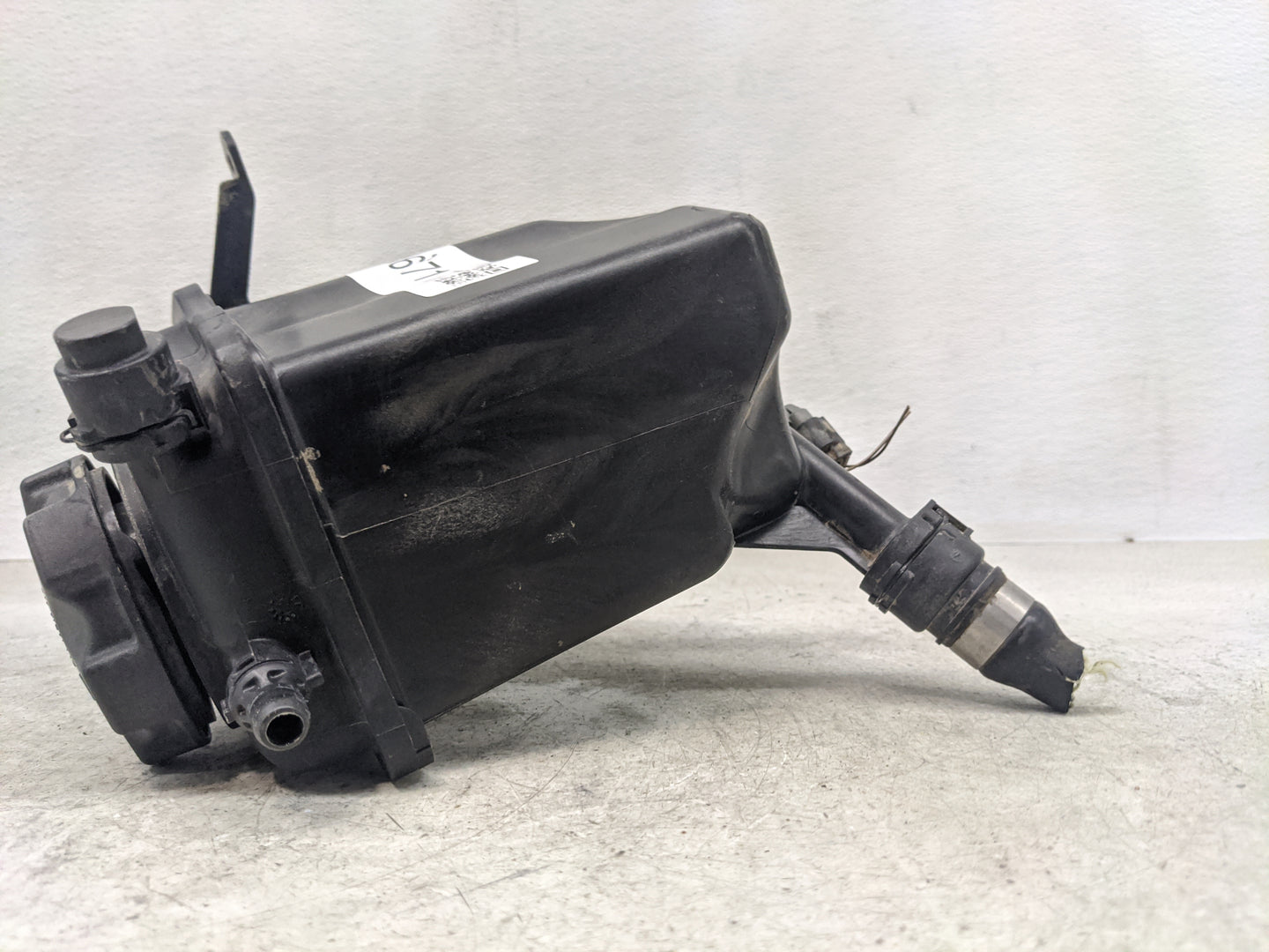 2006-2010 Bmw M5 Radiator Coolant Overflow Expansion Tank Bottle - Oemusedautoparts1.com