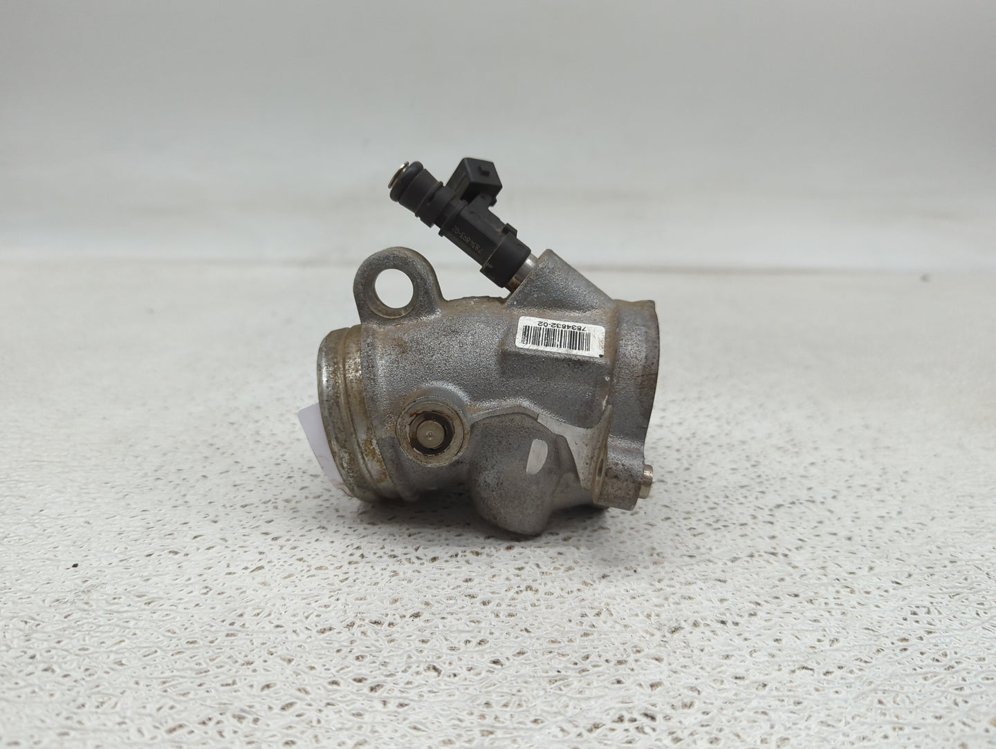 2006-2010 Bmw M6 Throttle Body P/N:7834832-02 Fits Fits 2006 2007 2008 2009 2010 OEM Used Auto Parts - Oemusedautoparts1.com