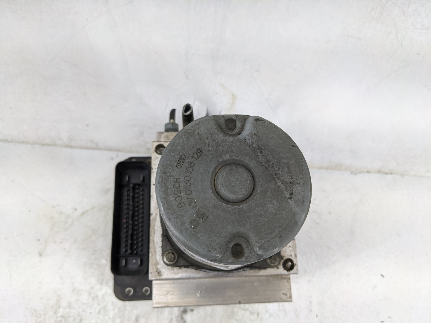 2008-2014 Bmw X6 ABS Pump Control Module Replacement P/N:3451 6795778-01 3452 6795779-01 Fits OEM Used Auto Parts - Oemuseda