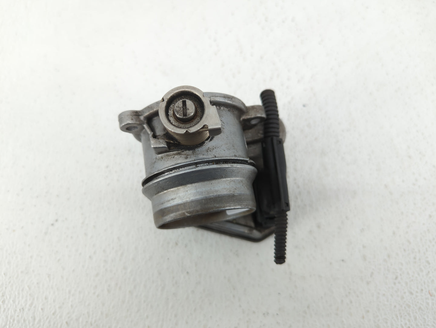 2008-2010 Bmw X6 Throttle Body P/N:7 804 384 02 1354 7556119-05 Fits Fits 2007 2008 2009 2010 2011 2012 2013 2014 2015 2016 