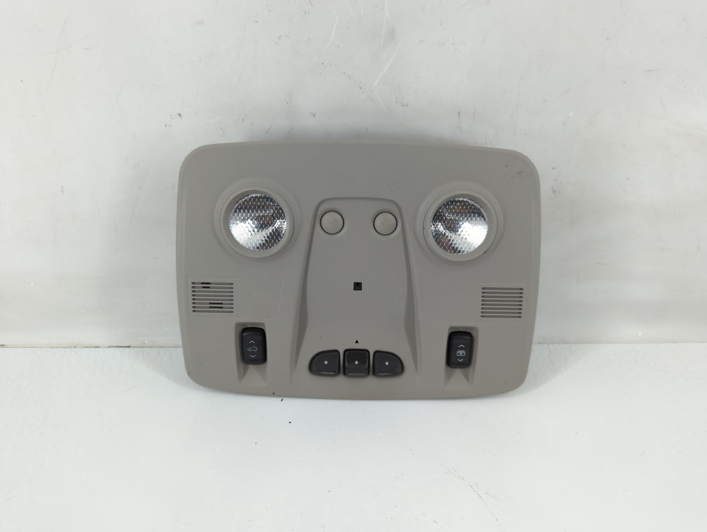 2008-2017 Buick Enclave Overhead Roof Console Interior Dome Light - Oemusedautoparts1.com