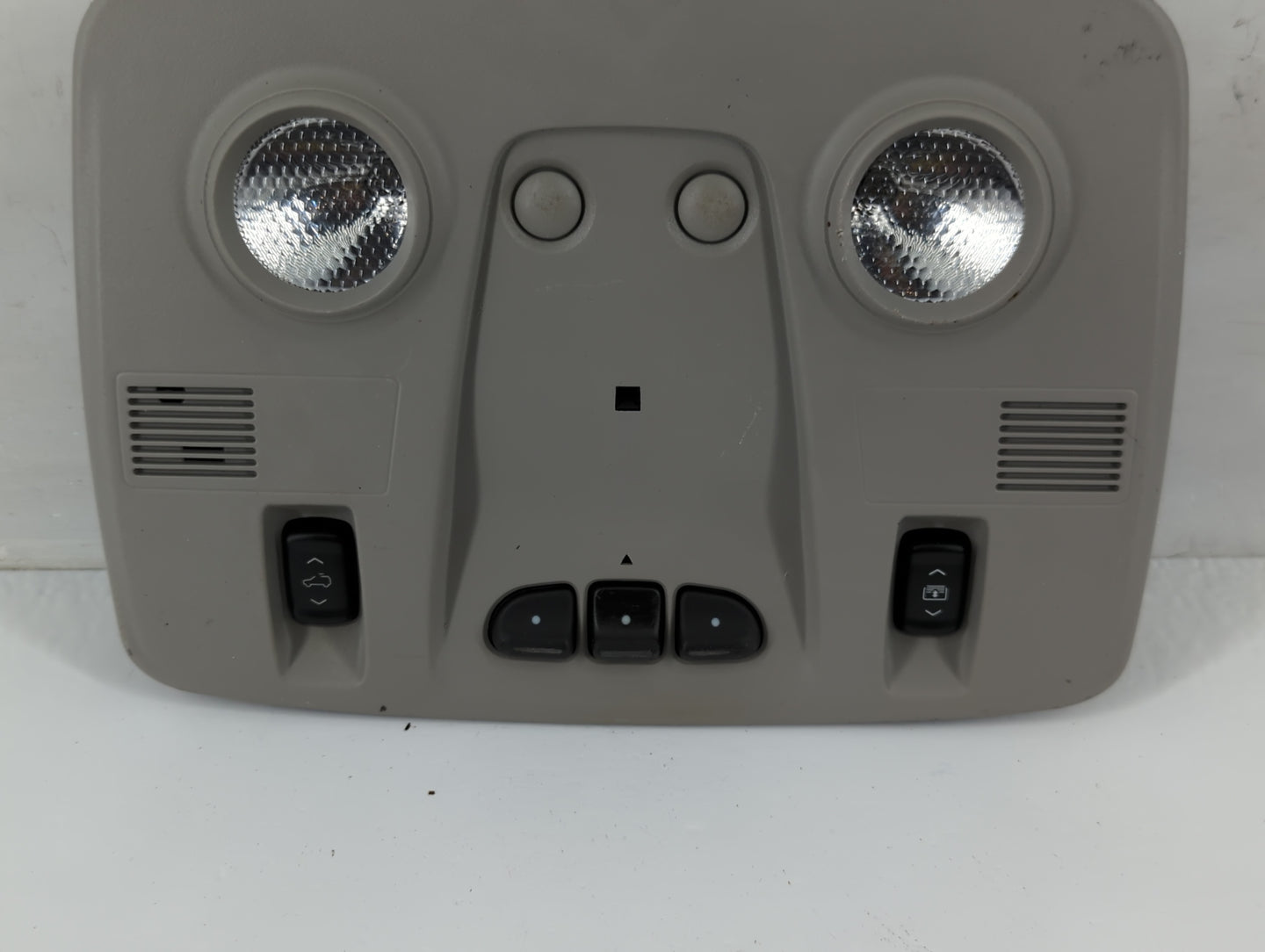 2008-2017 Buick Enclave Overhead Roof Console Interior Dome Light - Oemusedautoparts1.com
