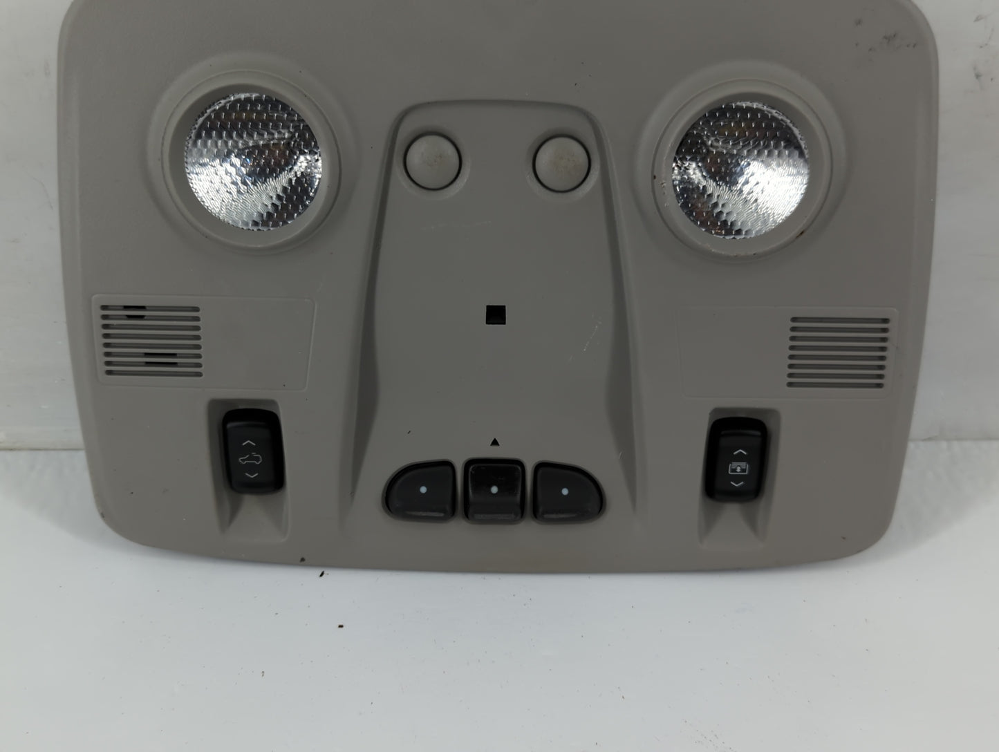 2008-2017 Buick Enclave Overhead Roof Console Interior Dome Light - Oemusedautoparts1.com