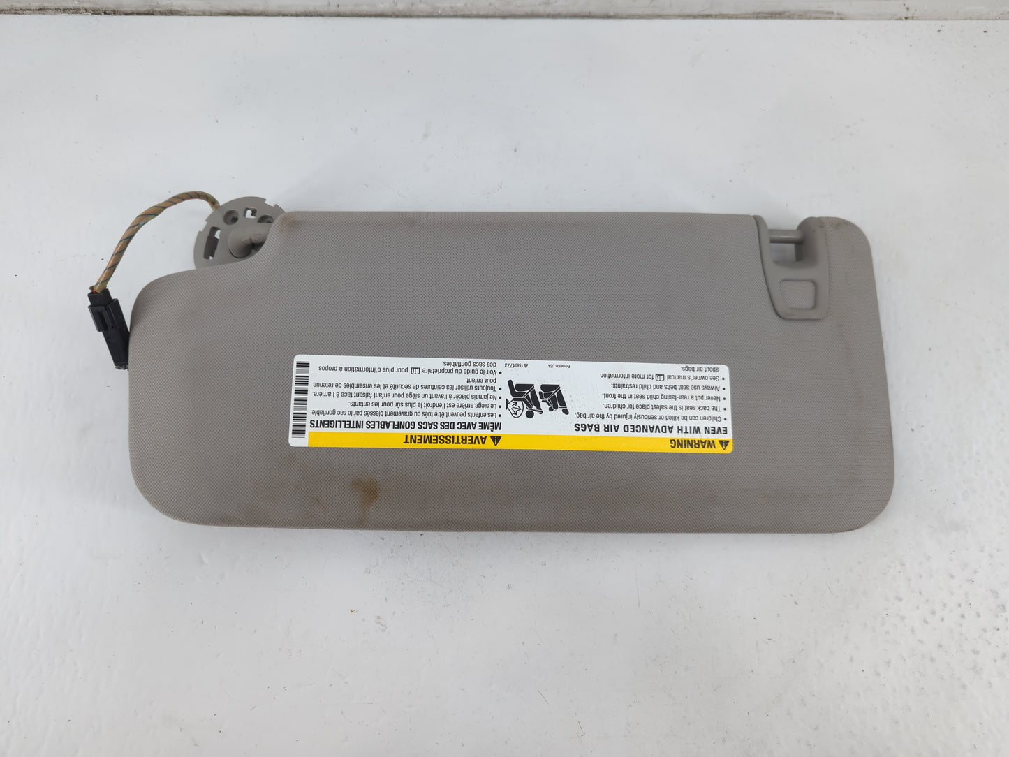 2008-2017 Buick Enclave Sun Visor Shade Replacement Passenger Right Mirror Fits OEM Used Auto Parts - Oemusedautoparts1.com